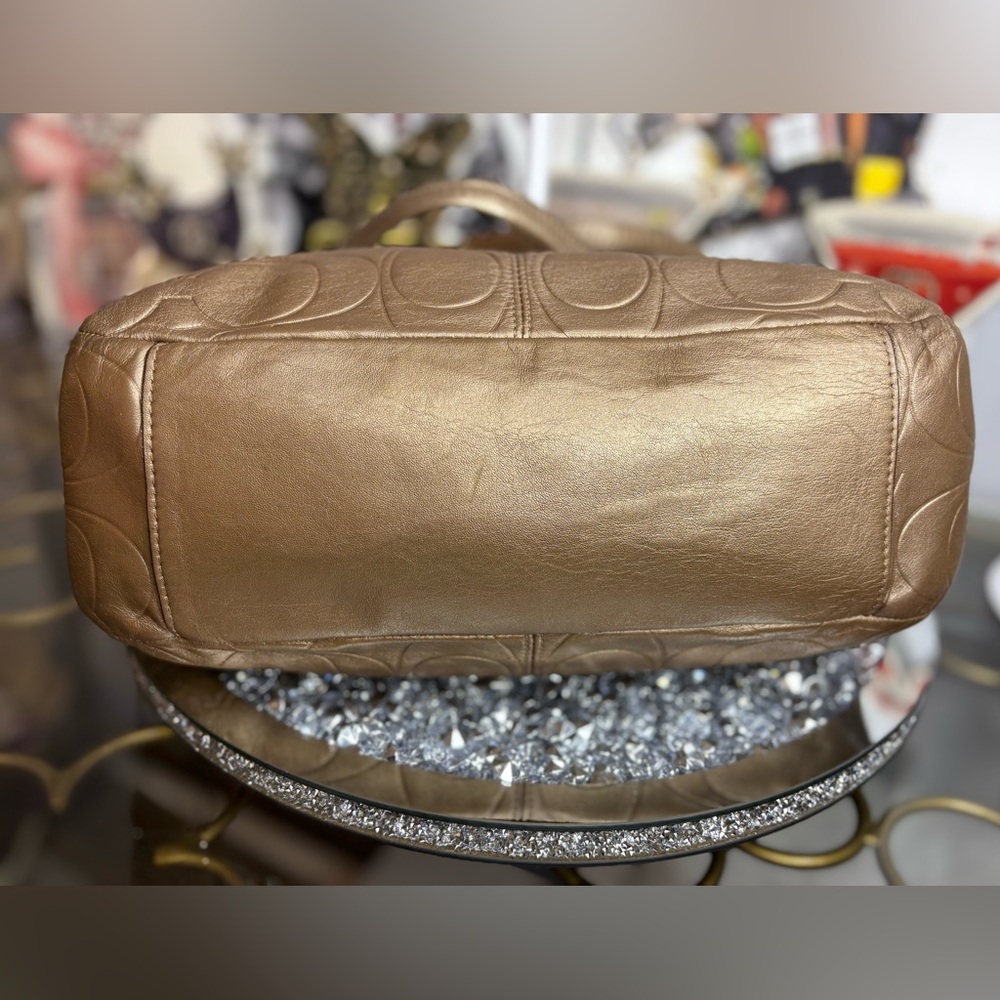 Coach 2012 Gallery copper Embossed Leather Tote EUC - Picture 11 of 15